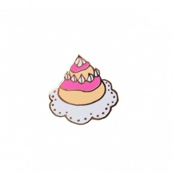 Pin's Coucou Suzette gâteau...